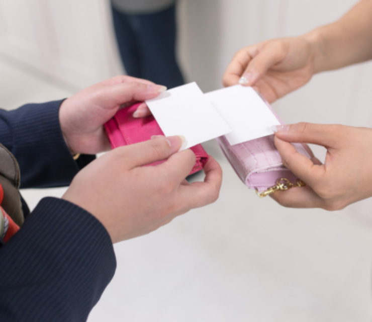 Nghệ thuật trao đổi danh thiếp của người Nhật