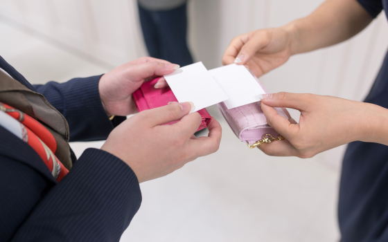 Nghệ thuật trao đổi danh thiếp của người Nhật